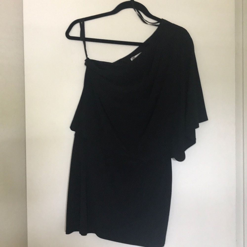 Jessica Simpson off the shoulder dress